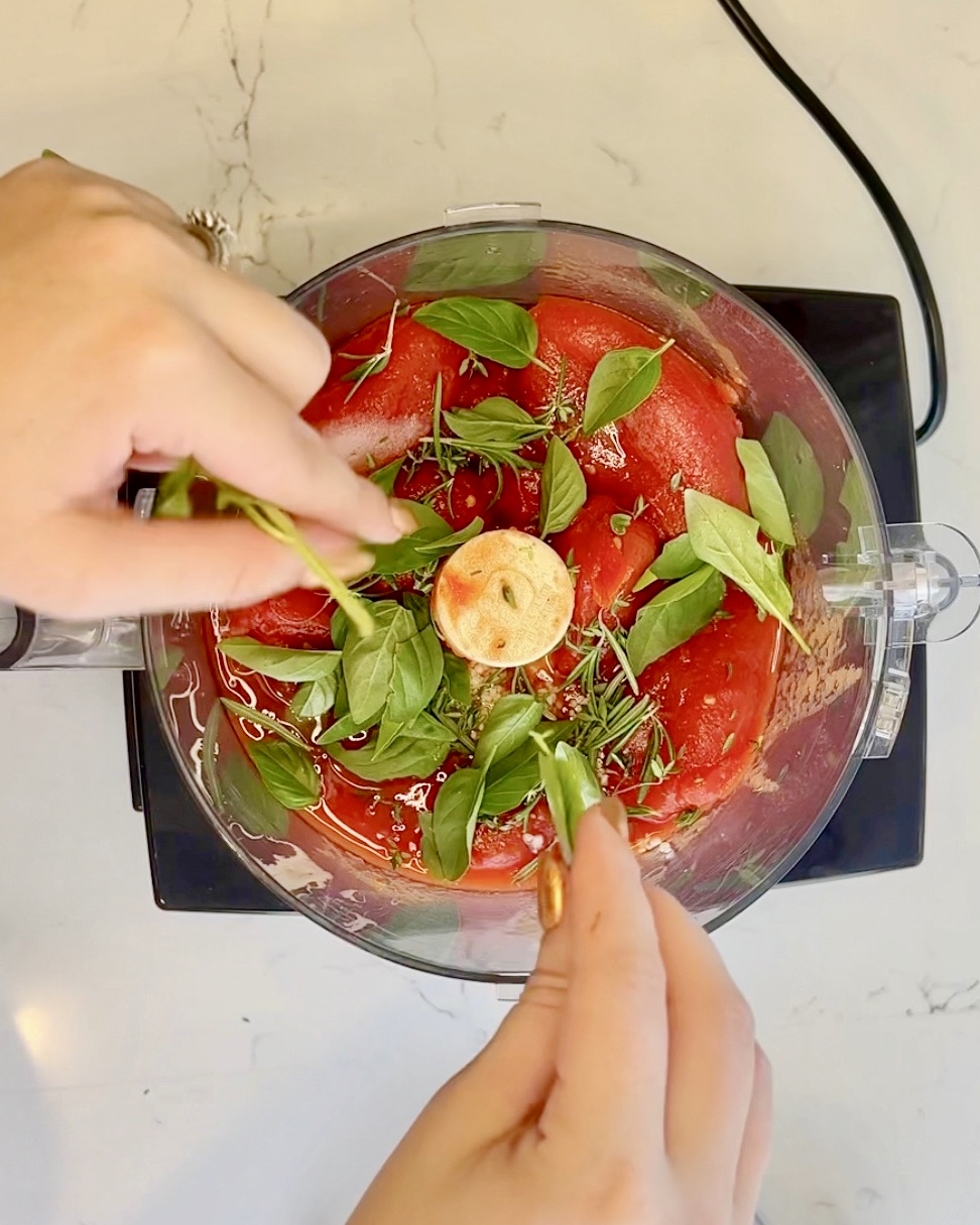 Easy, Homemade Pizza Sauce